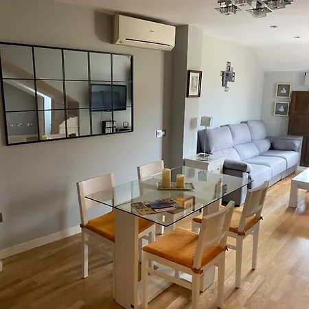 Vut Duplex Miraluz Apartment *